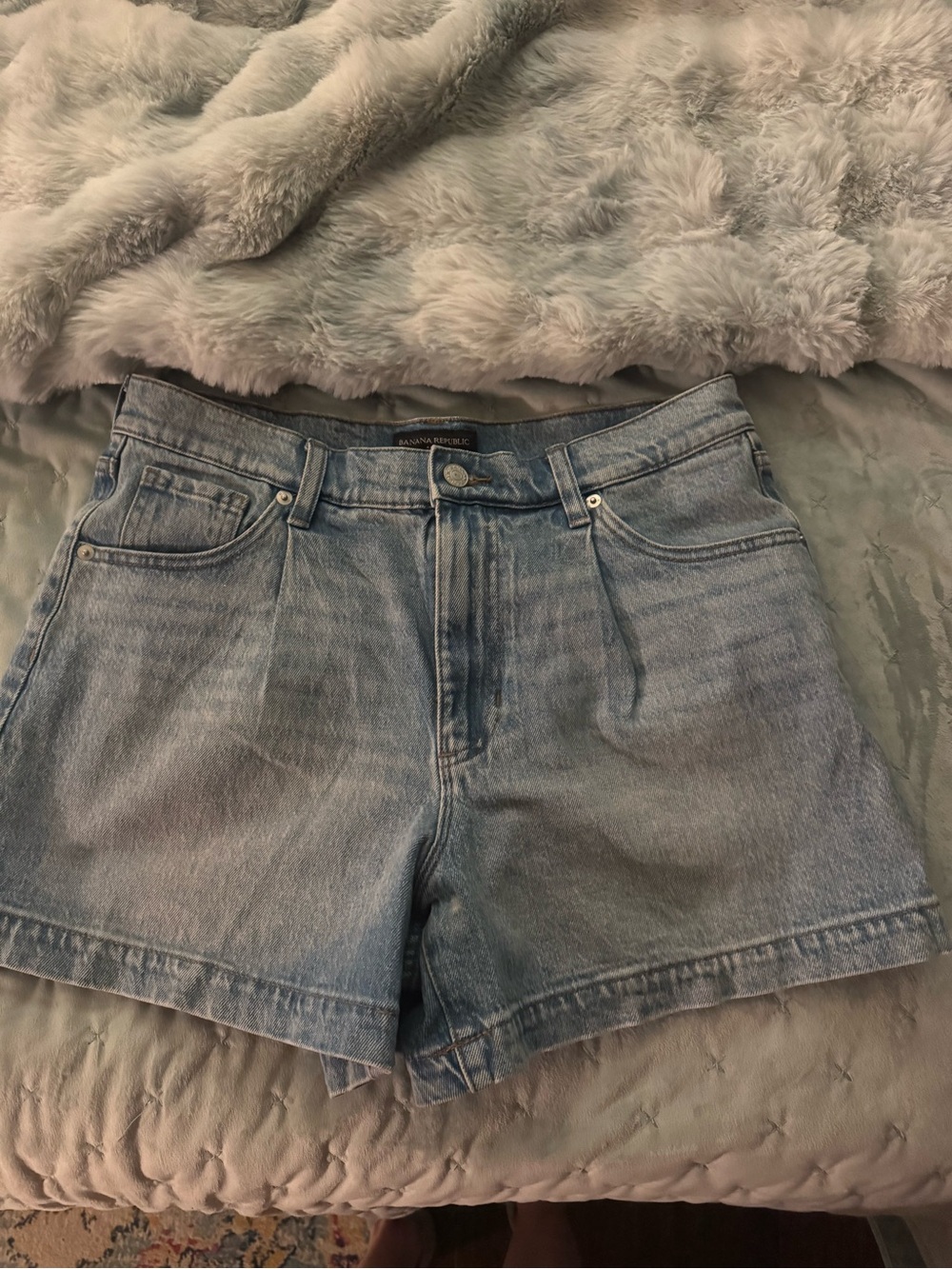Banana Republic Light Wash Denim Shorts - Classic High-Rise